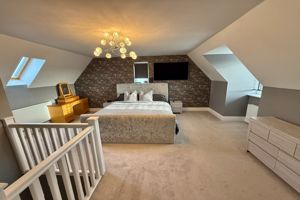 27' Master Bedroom Suite- click for photo gallery